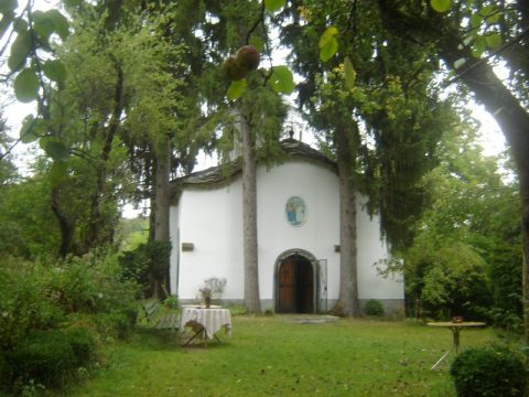 Априлски манастир "Св. Троица"